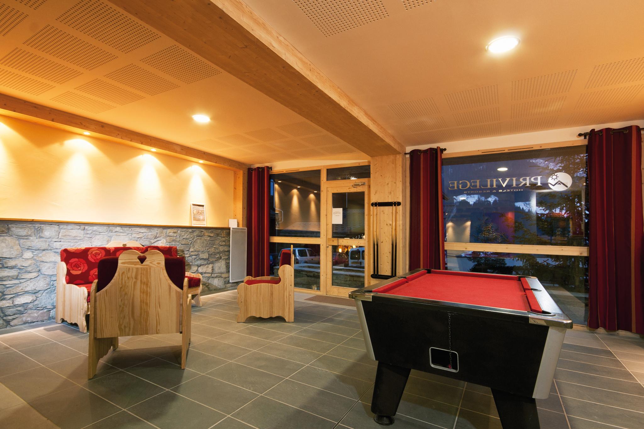 Lagrange Vacances Les Chalets Du Mont Blanc Отелюс Екстериор снимка